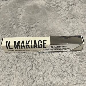 IL MAKIAGE liquid eyeliner